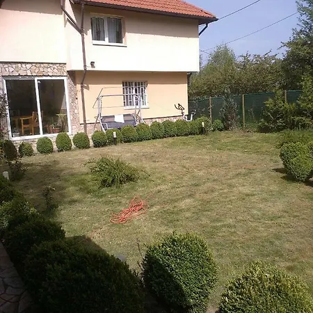 بيت ضيافة Iveta